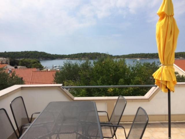 Apartman I Sobe Marijana Rab Town Exterior foto