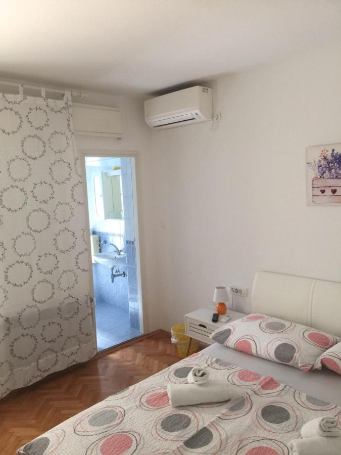 Apartman I Sobe Marijana Rab Town Exterior foto